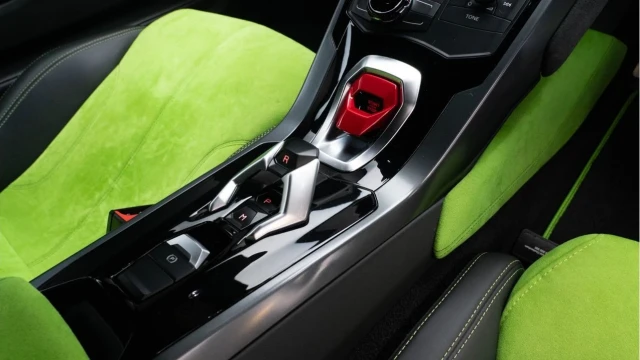 Lamborghini Huracan (65 Reg) 5.2 V10 LP 610-4 Coupe Image 8