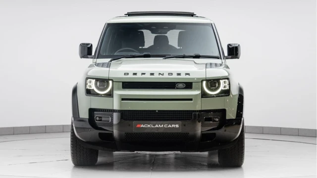 Land Rover Defender (23 Reg) 90 3.0 D300 75th Limited Edition Image 4