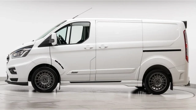 Ford Transit Custom MS-RT (71 Reg) 320 2.0 Ecoblue Limited (+VAT) Image 4