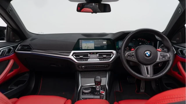 BMW M4 (22 Reg) 3.0 Competition M xDrive Convertible Image 3