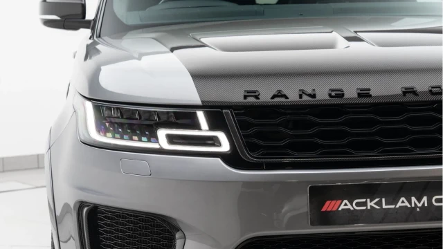Land Rover Range Rover Sport (22 Reg) SVR 5.0 V8 Carbon Edition Image 8