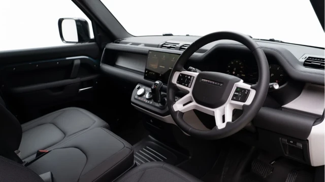 Land Rover Defender (74 Reg) 90 3.0 D250 S Hard Top Commercial (3 Seat) (+VAT) Image 2