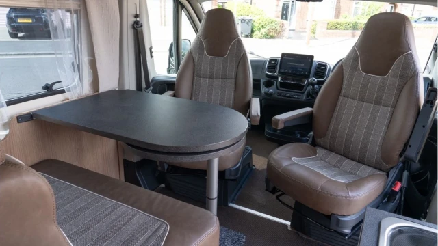 Malibu GT 600 DB K Charming (22 Reg) 2.2D (4 Berth) (VAT Q) Image 3