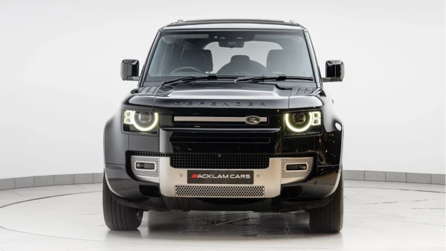 Land Rover Defender (24 Reg) 110 3.0 D250 XS Edition Image 4