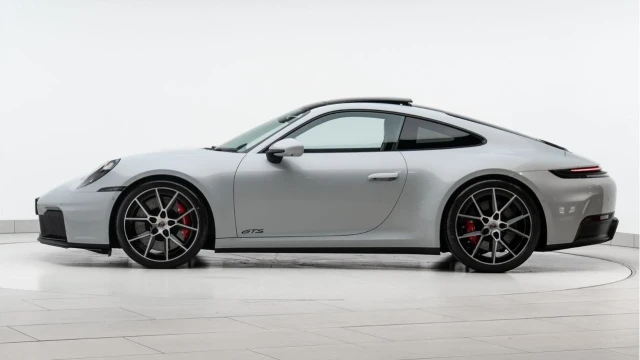 Porsche 911 (25 Reg) 3.6 Carrera 4 GTS PDK Coupe (992.2) Image 4