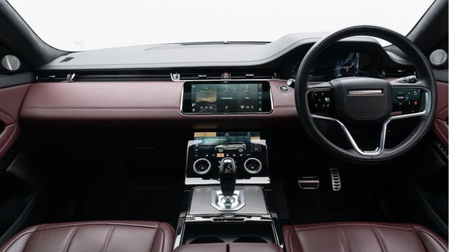 Land Rover Range Rover Evoque (72 Reg) 1.5 P300e Autobiography Hybrid Image 2