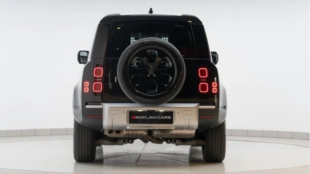 Land Rover Defender (24 Reg) 90 3.0 D250 HSE Hard Top Commercial (+VAT) Image 6