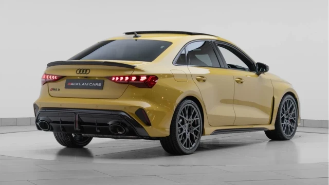 Audi RS3 (75 Reg) 2.5TFSI Carbon Vorsprung Quattro Image 6