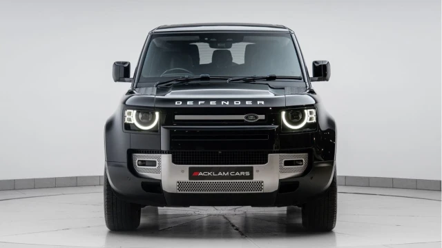 Land Rover Defender (22 Reg) 90 3.0 D250 SE Image 4
