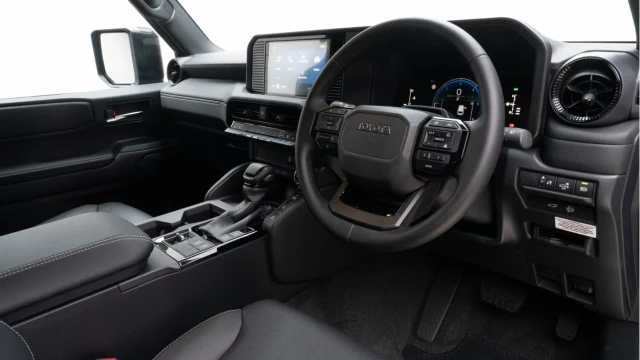 Toyota Land Cruiser (75 Reg) 2.8D Commercial (+VAT) Image 2