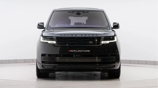 Land Rover Range Rover (73 Reg) P530 4.4 V8 SV LWB (SV Intrepid) Image 5