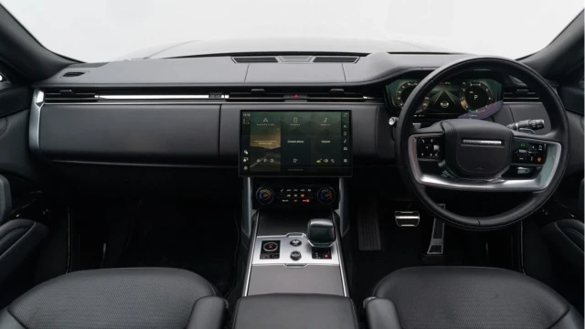 Land Rover Range Rover (73 Reg) P530 4.4 V8 SV LWB (SV Intrepid) Image 2