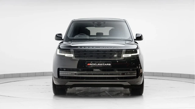 Land Rover Range Rover (75 Reg) 3.0 D300 Edition Image 4