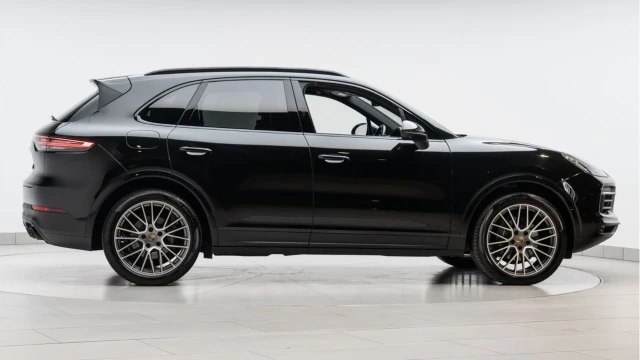 Porsche Cayenne (23 Reg) 3.0 V6 Platinum Edition Image 6