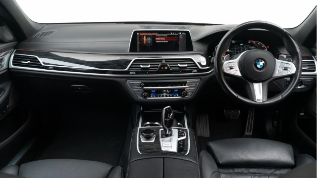 BMW 7 Series (70 Reg) 730D 3.0 M Sport Image 2