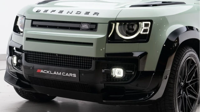 Land Rover Defender (23 Reg) 90 3.0 D300 75th Limited Edition Image 8