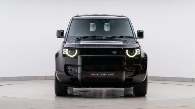 Land Rover Defender (74 Reg) 110 3.0 D250 X-Dynamic HSE Hard Top Commercial (3 Seat) (+VAT) Image 8