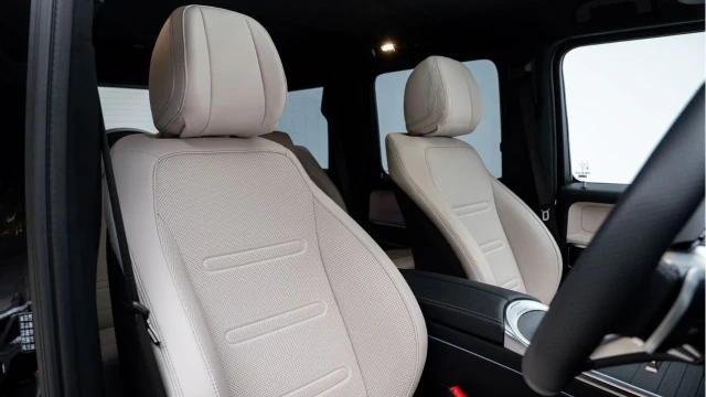 Mercedes-Benz G Class (25 Reg) 3.0 G450D AMG Line Premium Plus 4Matic (Night Pack) Image 3