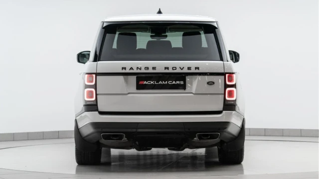 Land Rover Range Rover (70 Reg) 3.0 SDV6 Vogue (Black Pack) Image 5