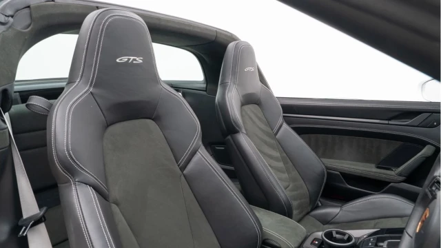 Porsche 911 (22 Reg) 3.0 Targa 4 GTS Image 4