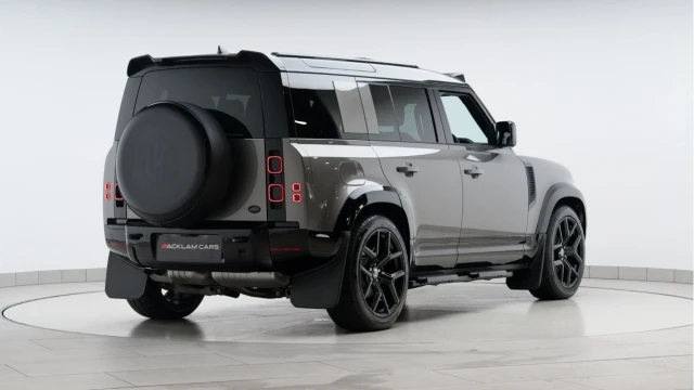 Land Rover Defender (25 Reg) 110 3.0 D350 X-Dynamic HSE (7 Seat) (Bespoke URBAN) (VAT Q) Image 7