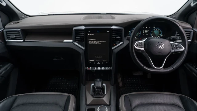 Volkswagen Amarok (73 Reg) 3.0TDI V6 Style 4Motion (Premium) (+VAT) Image 2