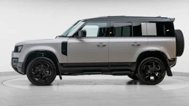 Land Rover Defender (75 Reg) 110 3.0 D250 S (Black Pack) Image 4
