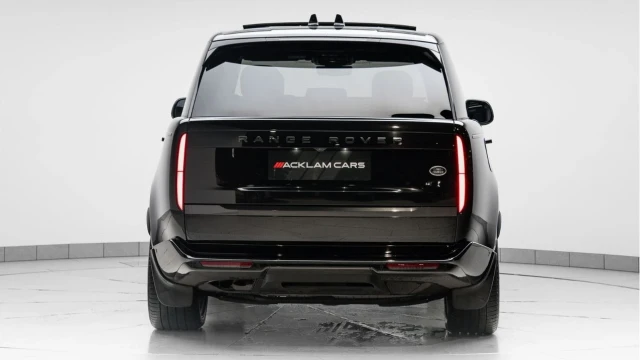Land Rover Range Rover (72 Reg) 3.0 D350 Autobiography (Shadow Pack) Image 7