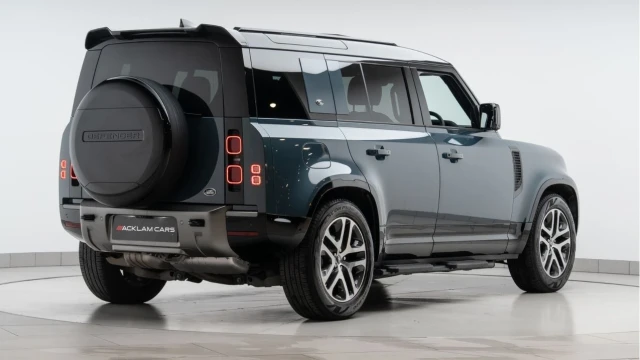 Land Rover Defender (23 Reg) 110 3.0 D250 X-Dynamic SE (7 Seat) Image 6