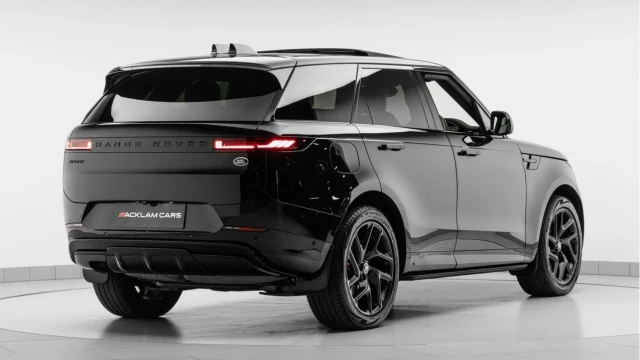 Land Rover Range Rover Sport (23 Reg) 3.0 D300 Dynamic SE (Black Pack) Image 7