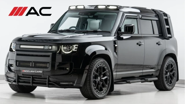 Land Rover Defender (74 Reg) 110 3.0 D350 X-Dynamic HSE (Bespoke) (VAT Q) Image 2