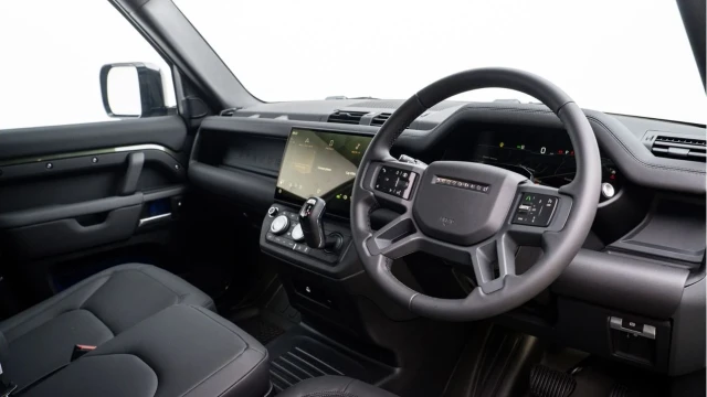 Land Rover Defender (75 Reg) 90 3.0 D250 X-Dynamic SE Hard Top Commercial (3 Seat) (+VAT) Image 2