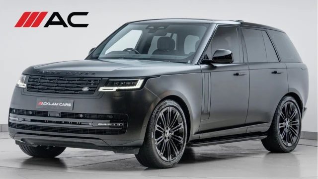 Land Rover Range Rover (72 Reg) 3.0 D300 SE (Black Pack) Image 1