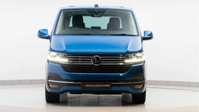 Volkswagen Caravelle (21 Reg) 2.0 BiTDI Executive DSG 4Motion (7 Seat) Image 4