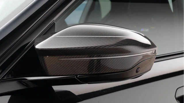 BMW M5 (74 Reg) 4.4 V8 Hybrid (M Carbon) Image 5