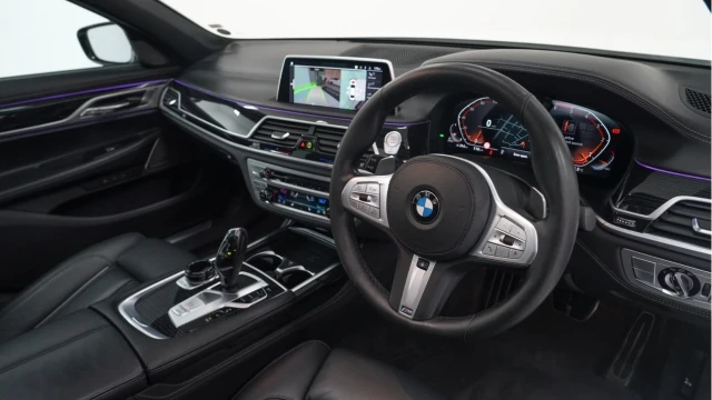 BMW 7 Series (19 Reg) 740D L 3.0 M Sport xDrive Image 8