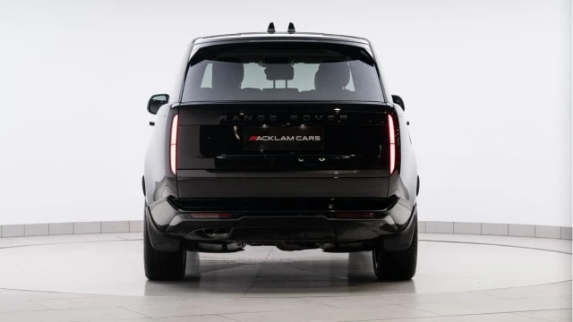 Land Rover Range Rover (74 Reg) 3.0 D300 SE (Shadow Pack) Image 5