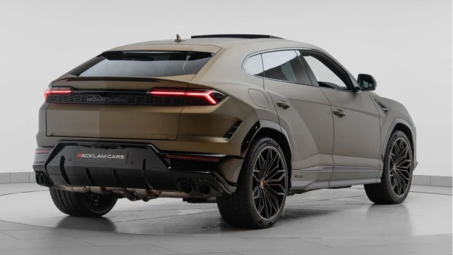 Lamborghini Urus (75 Reg) 4.0 V8 SE Hybrid Image 6