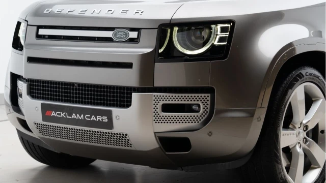 Land Rover Defender (73 Reg) 90 3.0 P400 XS Edition (6 Seat) Image 8
