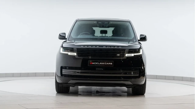 Land Rover Range Rover (22 Reg) 3.0 D350 HSE (Shadow Pack) Image 7