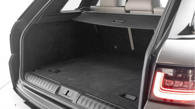 Land Rover Range Rover Sport (71 Reg) 3.0 D300 Autobiography Dynamic Image 8