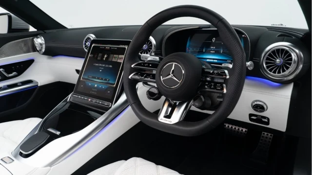 Mercedes-Benz SL (73 Reg) AMG SL43 2.0 Touring Plus Roadster Image 2