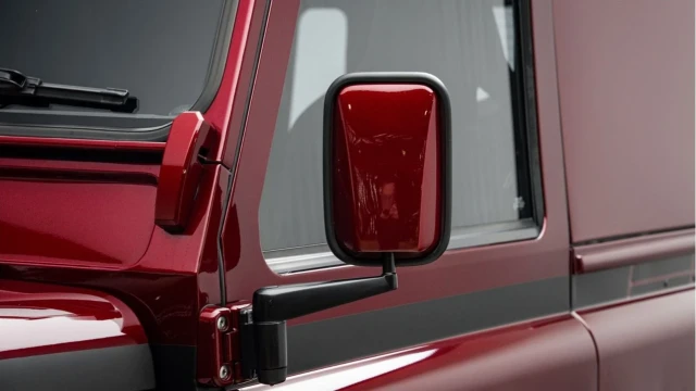 Land Rover Defender (16 Reg) Twisted 90 2.2TD Hard Top (+VAT) Image 8