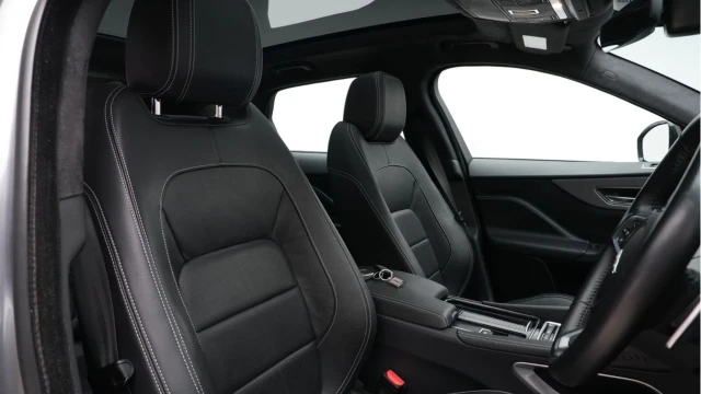 Jaguar F-pace (69 Reg) 2.0 20D Chequered Flag Image 3
