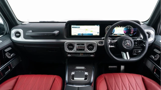Mercedes-Benz G Class (25 Reg) G450D 3.0 AMG Line Premium Plus 4Matic (Manufaktur) Image 2