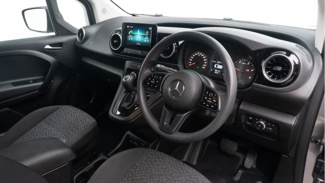 Mercedes-Benz Citan (73 Reg) 110 1.5D Premium Image 2