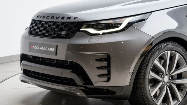 Land Rover Discovery (74 Reg) 3.0 D350 Dynamic SE Image 6