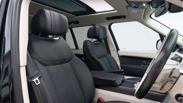 Land Rover Range Rover (25 Reg) 3.0 D350 Autobiography (VAT Q) Image 3