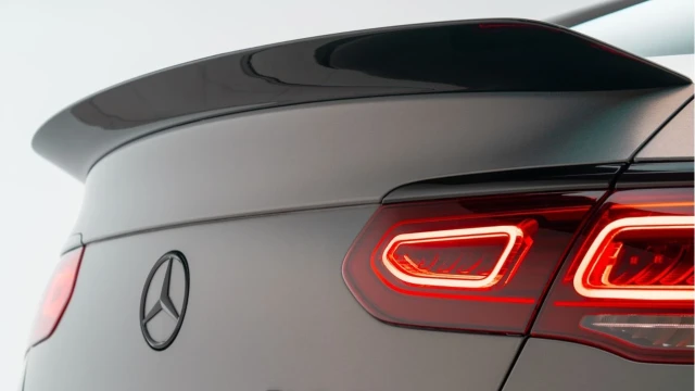 Mercedes-Benz AMG GLC63 S (69 Reg) 4.0 V8 Premium 4Matic+ Coupe Image 3