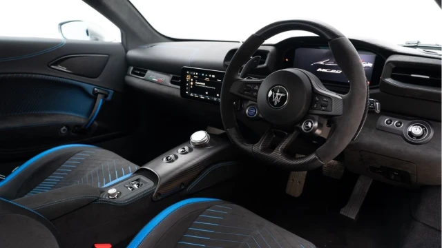 Maserati MC20 (73 Reg) 3.0 V6 MC20 Cielo Convertible (VAT Q) Image 4
